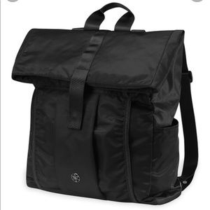 GAIAM Black Hold-Everything Yoga Backpack